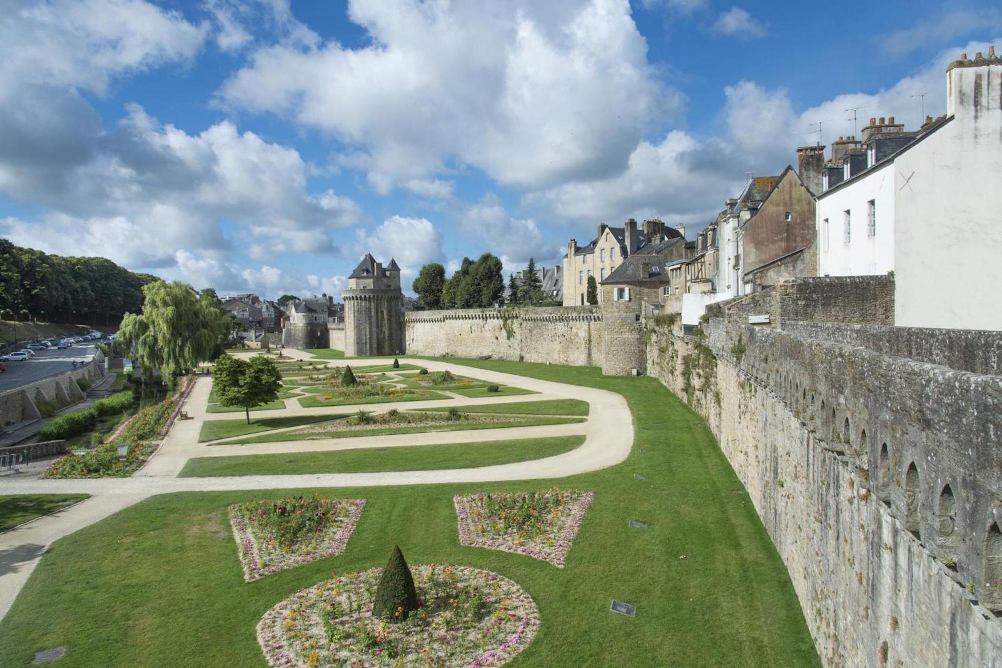 Appartement Neuf Rdc Avec Terrasse A Vannes Centre Kültér fotó